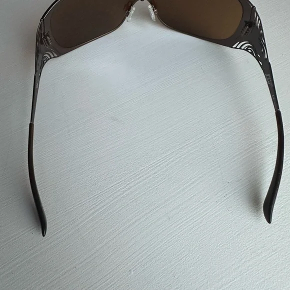 Oakley Liv Shield Sunglasses - Polished Chocolate - Picture 3 of 12